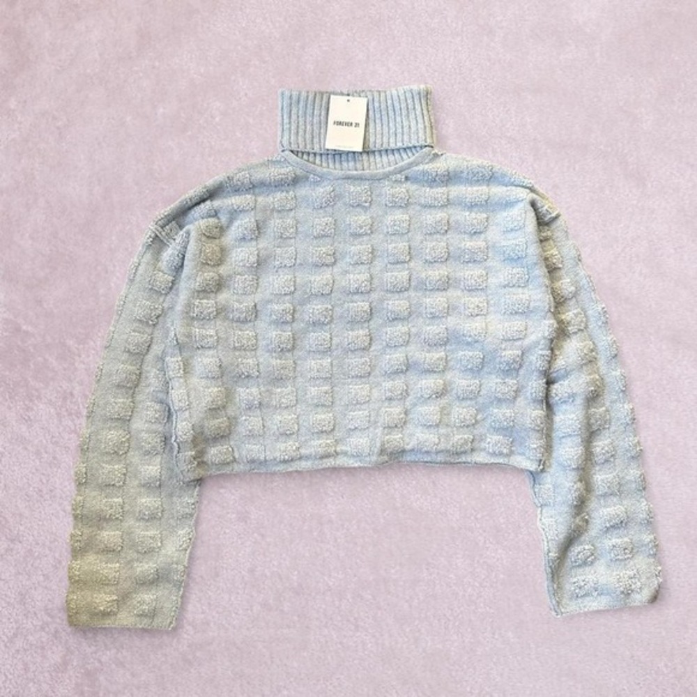 Forever 21 baby blue cropped‎ knit sweater